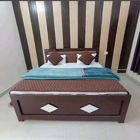 Ramam Hotel By Naavagat 700Mtr From Shri Ram Janambhumi Ayodhya Bagian luar foto