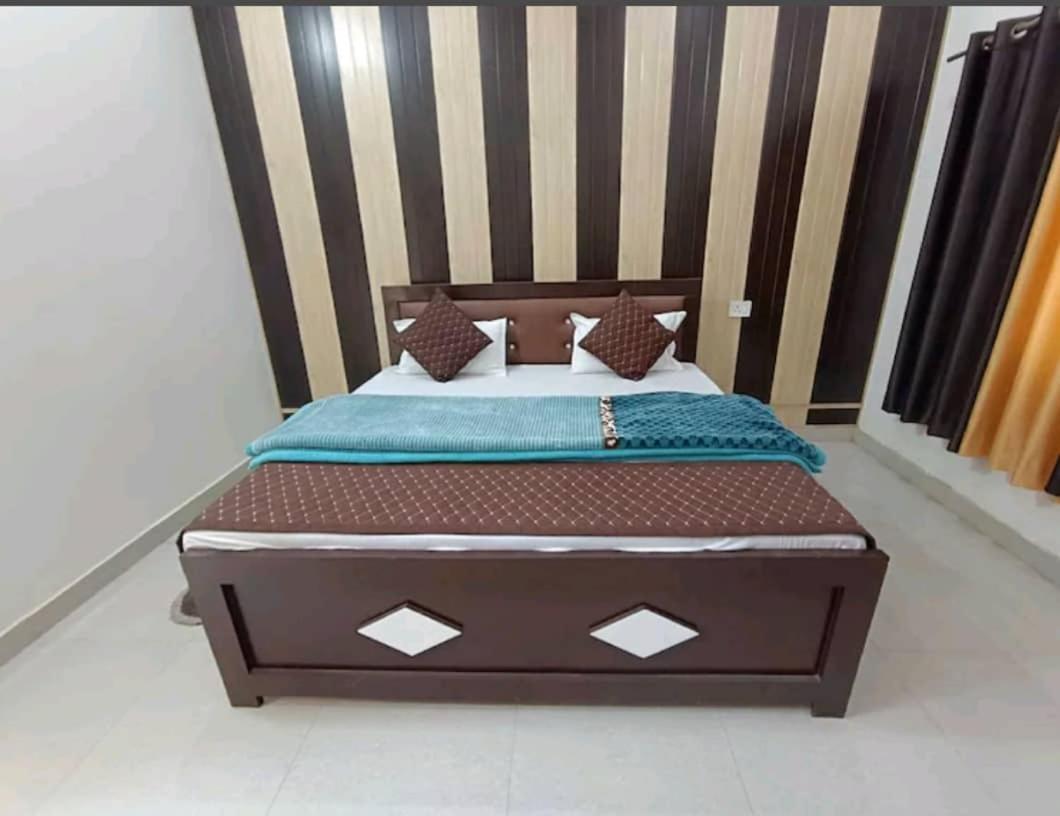 Ramam Hotel By Naavagat 700Mtr From Shri Ram Janambhumi Ayodhya Bagian luar foto